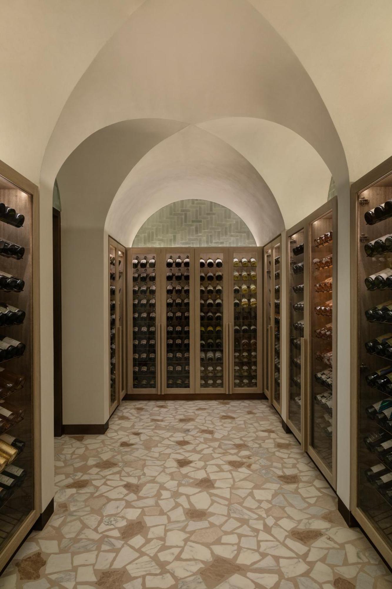 Delano Dubai At Bluewaters Hotel Kültér fotó Wine cellar
