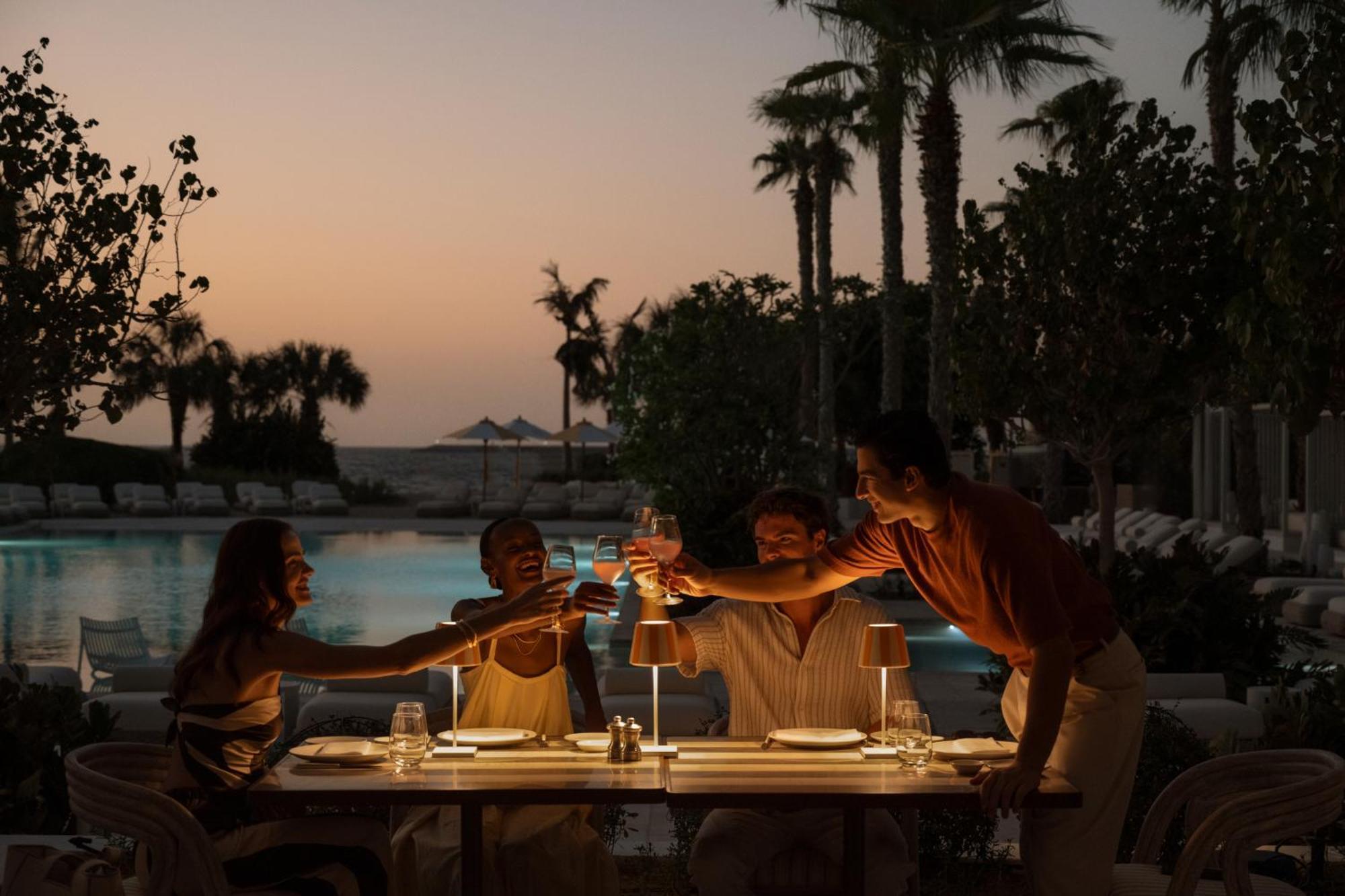 Delano Dubai At Bluewaters Hotel Kültér fotó The Beach Club